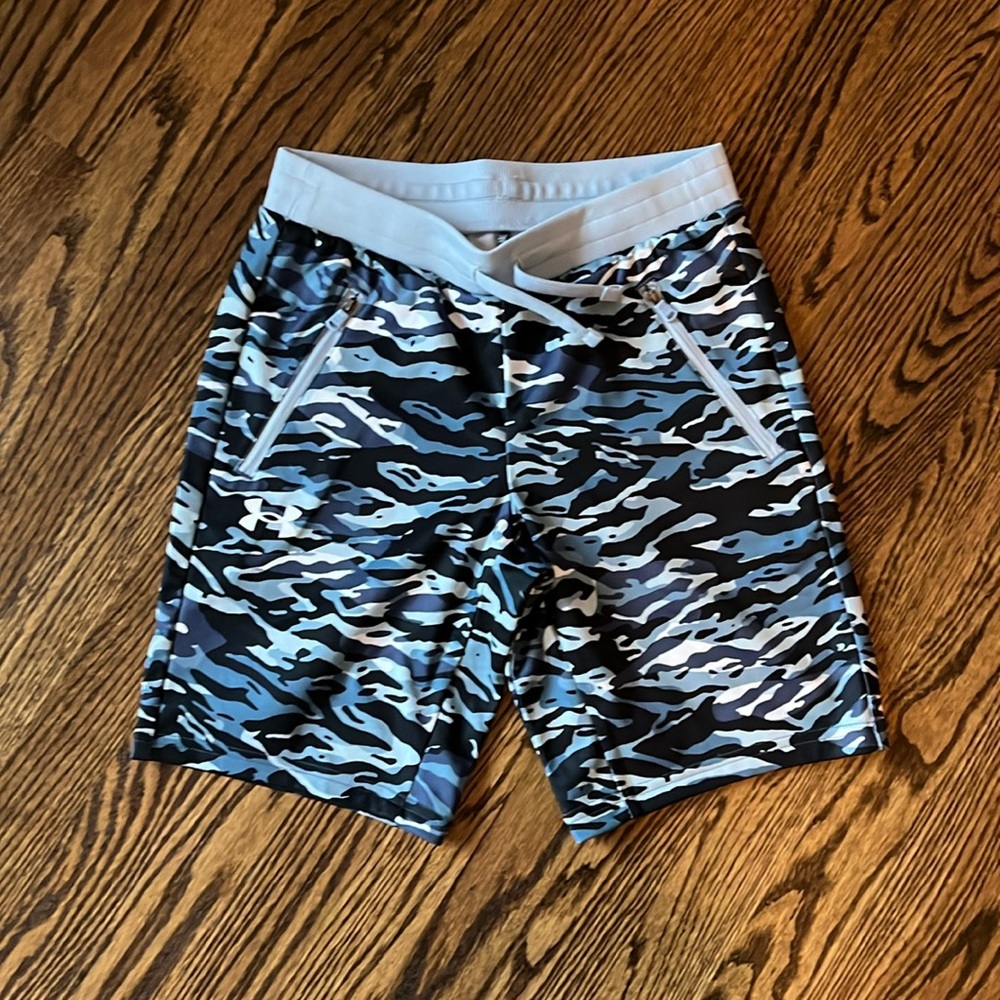 Under armour boys shorts